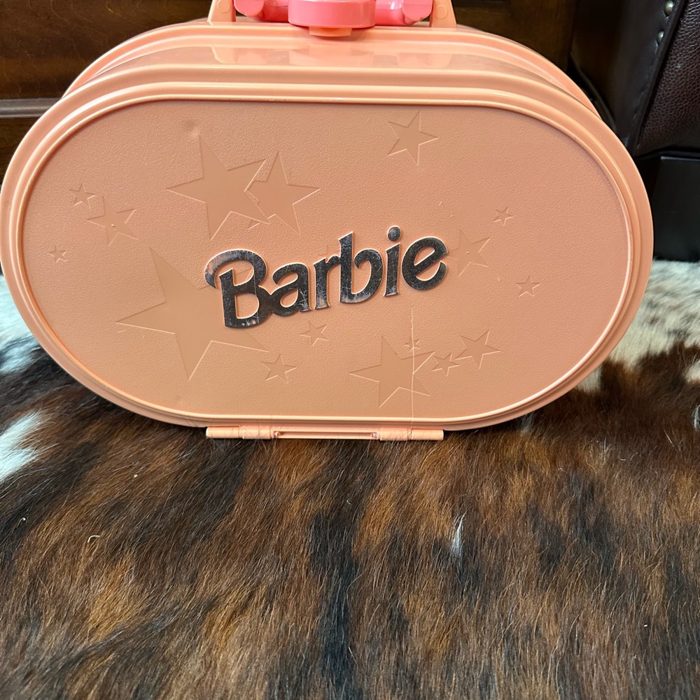 1994 Mattle Barbie Pop-up Fold out Playhouse Bedroom Carry Case Toy Play Set.